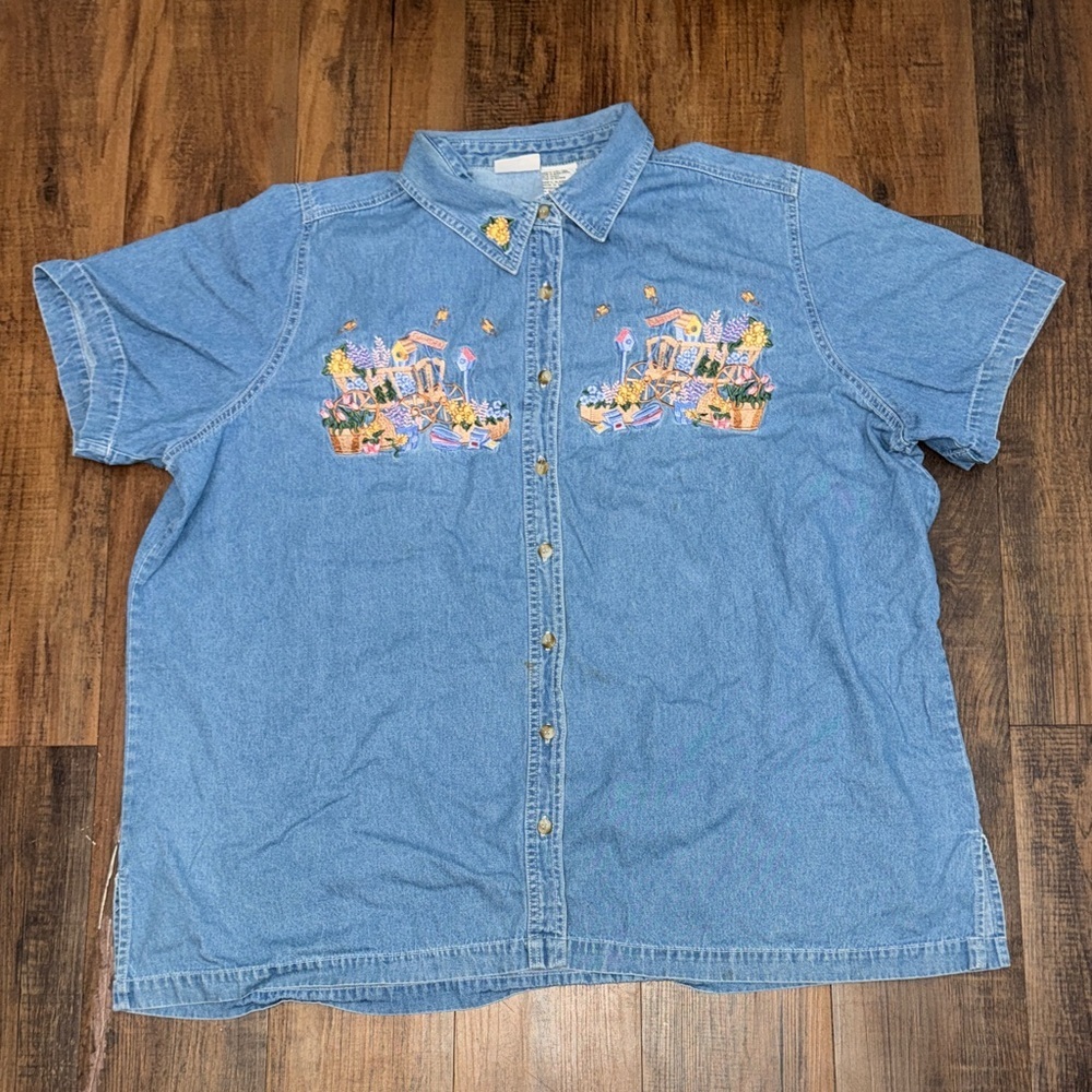 Bobbie Brooks Vintage Light Blue Embroidered Denim Button-Up Top
